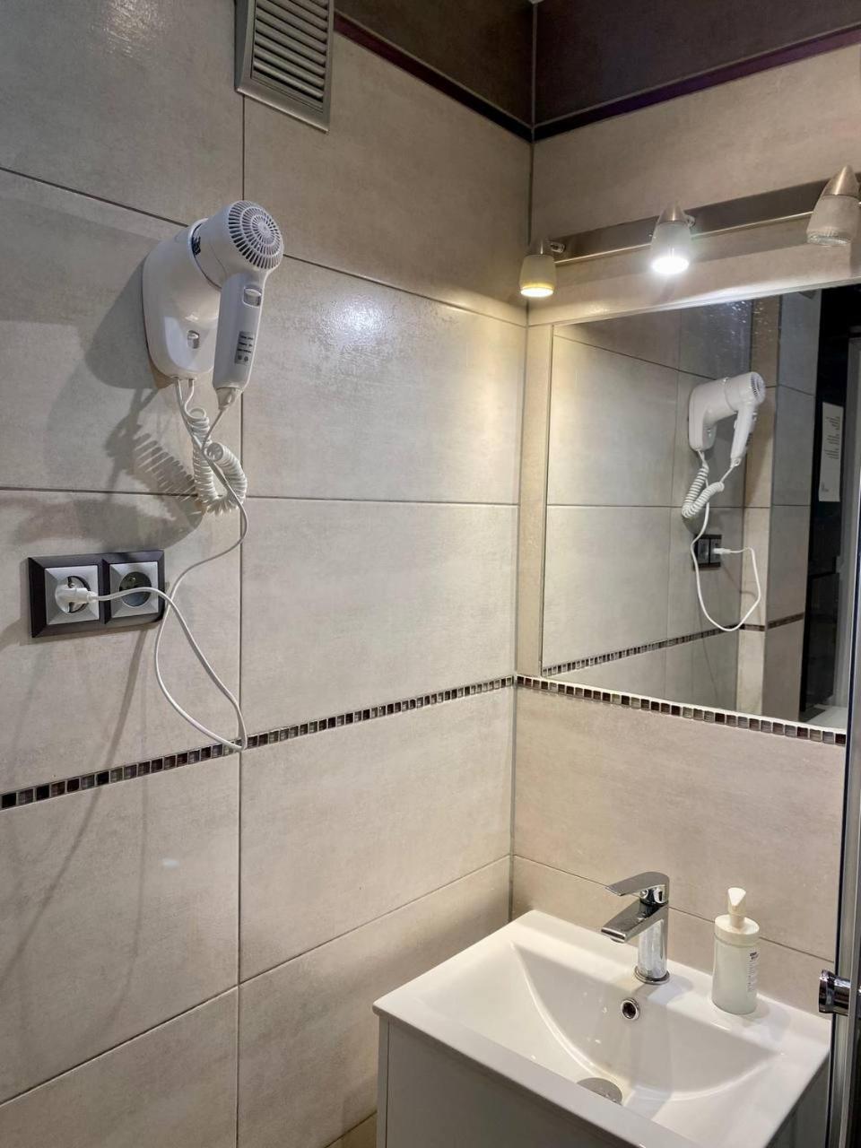 Halby Rooms Rondo Onz Warsaw Luaran gambar